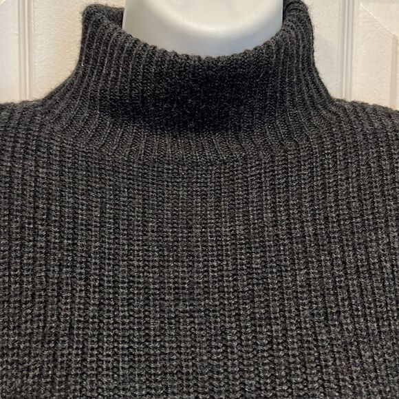 Ellen Tracy Grey Mock Neck Long Sleeve Sweater Tunic Size S - Picture 3 of 12